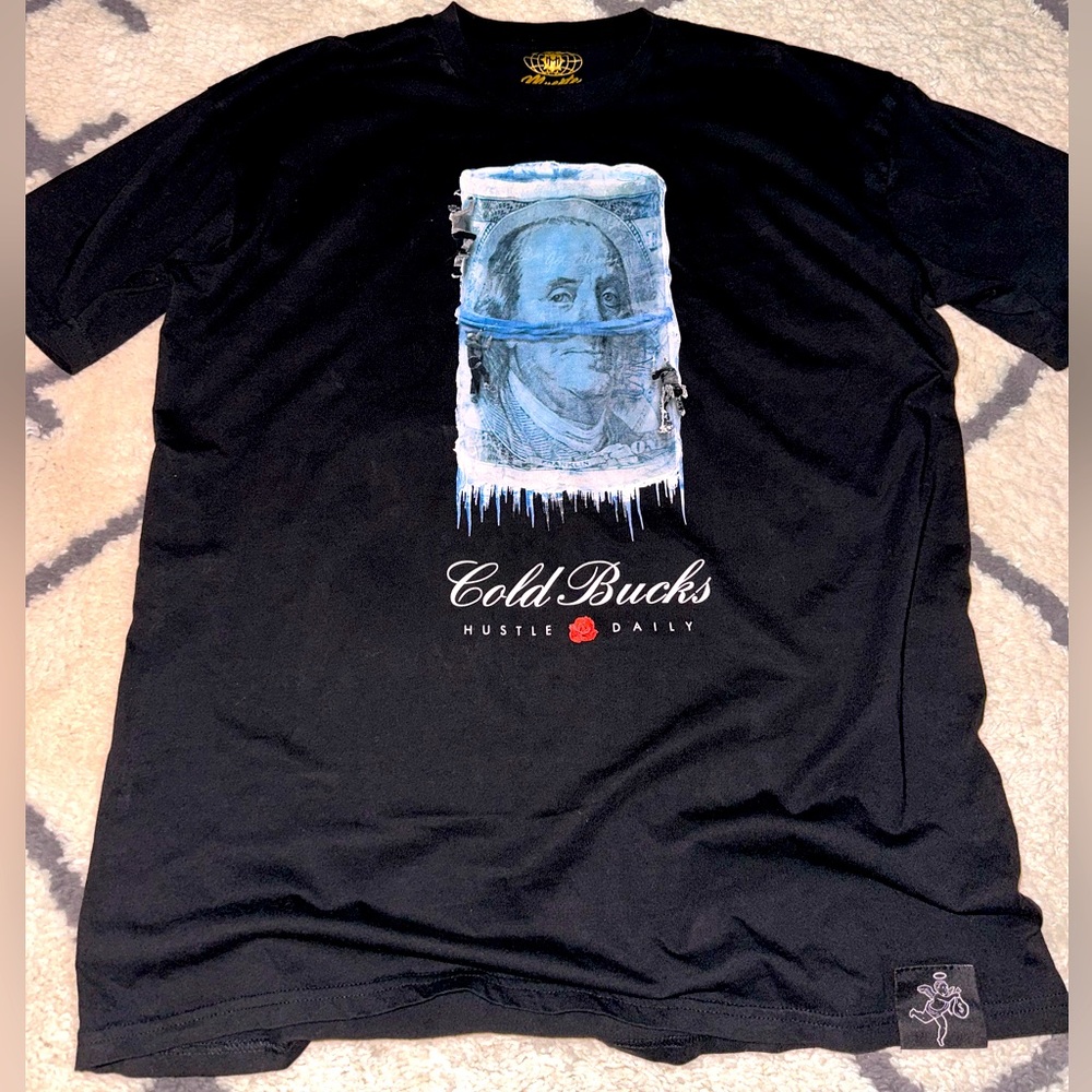 (Brand New) Hustle Daily COLD BUCKS t-shirt Size XL